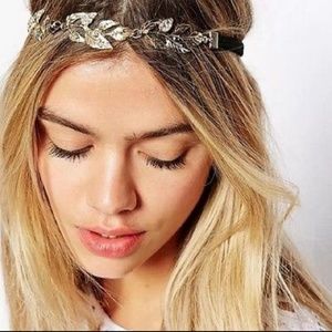 "Rhinestones Gold Leaves Elastic Headband".